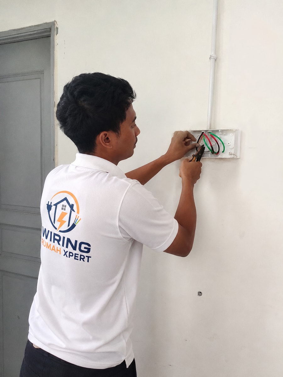Wiring soket plug 13A dan pemasangan wall switch